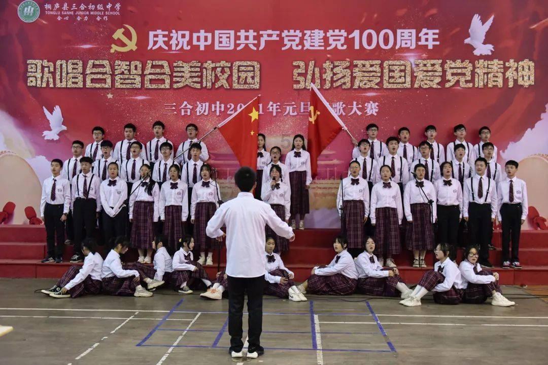 逃出昏暗的房子